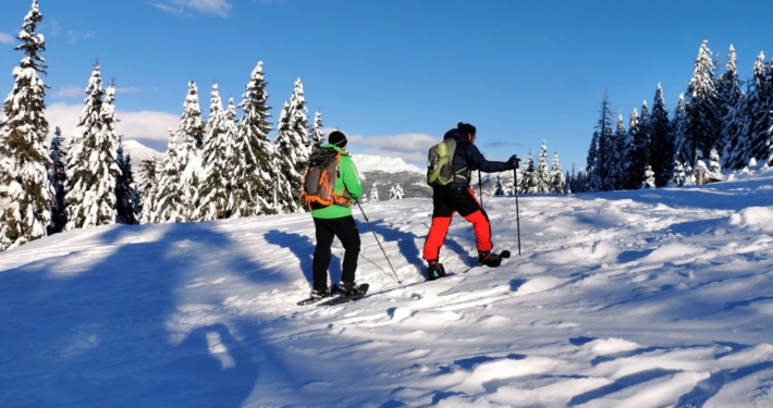 How to walk with snowshoes